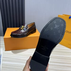 LV Montaigne Loafer - RL78