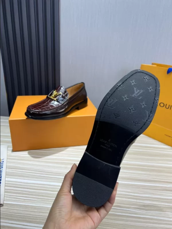 LV Montaigne Loafer - RL78