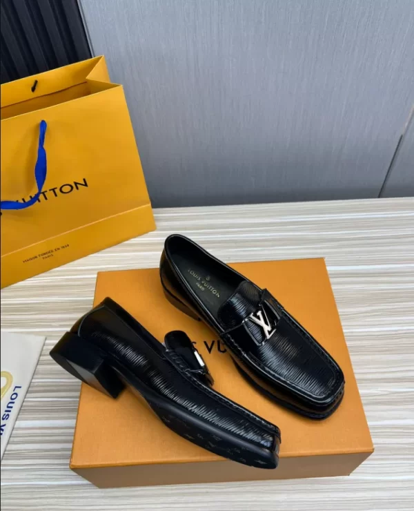 LV Montaigne Loafer - RL75