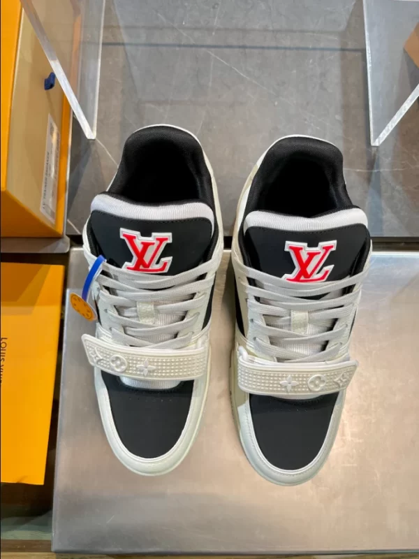 LV Trainer Sneaker - RLS82