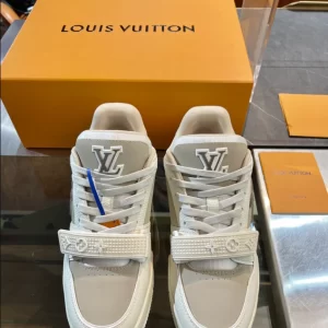 LV Trainer Sneaker - RLS82