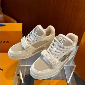 LV Trainer Sneaker - RLS82