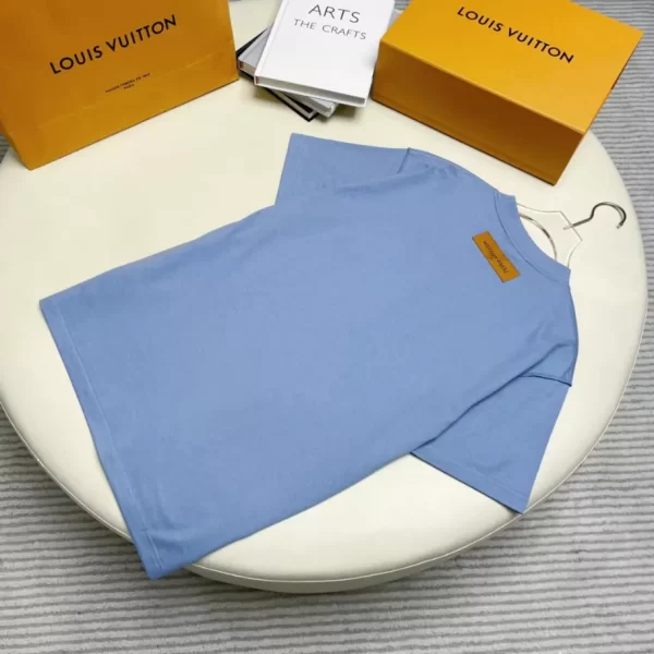 Louis Vuitton Embossed LV Cotton T-Shirt - LRT06