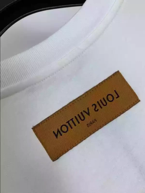 Louis Vuitton Embossed LV Cotton T-Shirt - LRT08