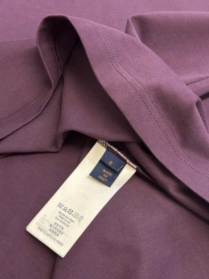 Louis Vuitton Embossed LV Cotton T-Shirt - LRT09