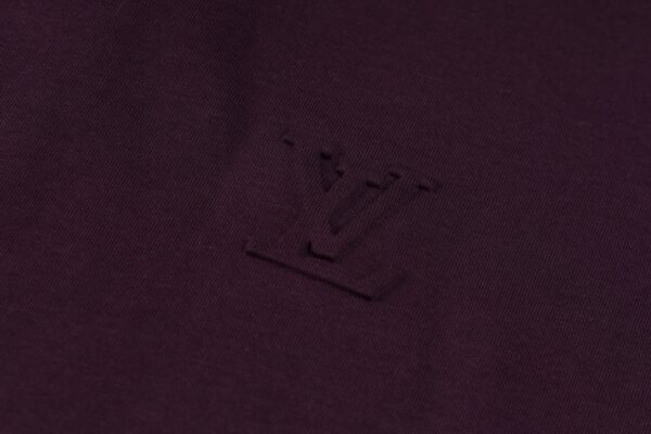 Louis Vuitton Embossed LV Cotton T-Shirt - LRT09