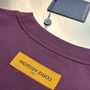 Louis Vuitton Embossed LV Cotton T-Shirt - LRT09