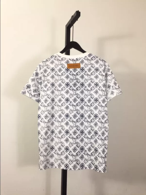 Louis Vuitton Monogram Cotton T-Shirt - LRT15