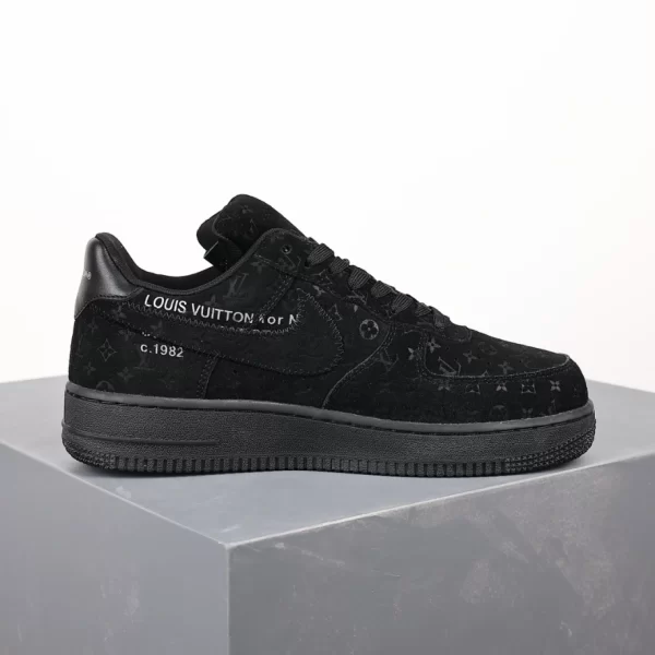 Louis Vuitton Nike Air Force 1 Low By Sneaker - RLS67