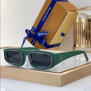Louis Vuitton Sunglasses – LRS85