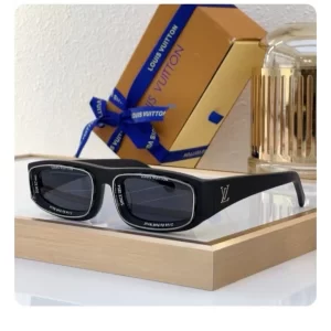Louis Vuitton Sunglasses – LRS87