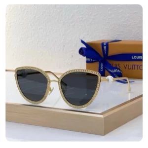 Louis Vuitton Sunglasses – LRS101