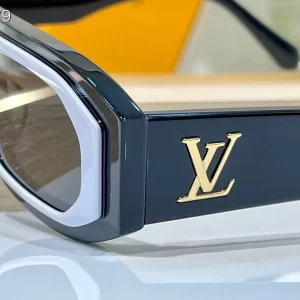 Louis Vuitton Sunglasses – LRS62