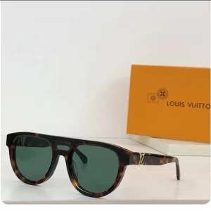 Louis Vuitton Sunglasses – LRS38