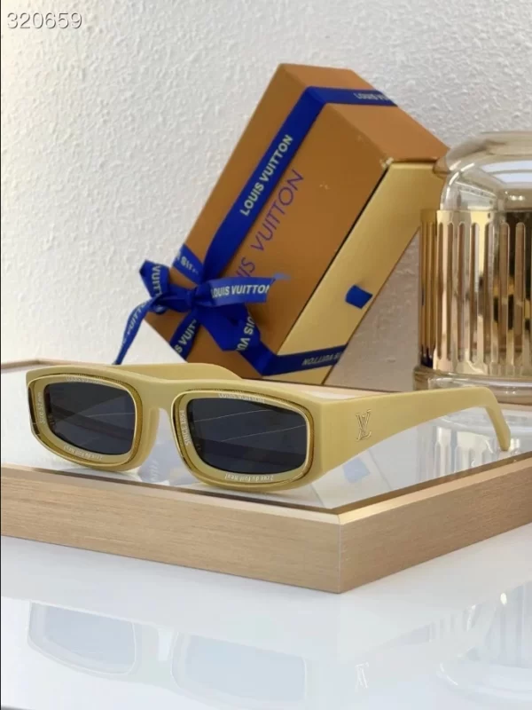 Louis Vuitton Sunglasses – LRS83