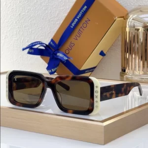 Louis Vuitton Sunglasses – LRS89