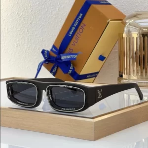 Louis Vuitton Sunglasses – LRS84
