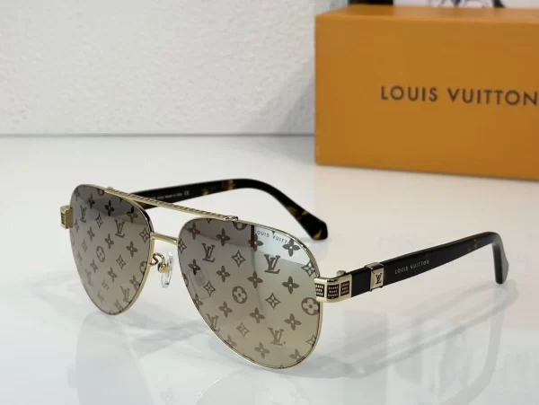 Louis Vuitton Sunglasses – LRS20