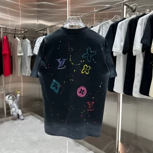 Louis Vuitton T-shirt - LRT03