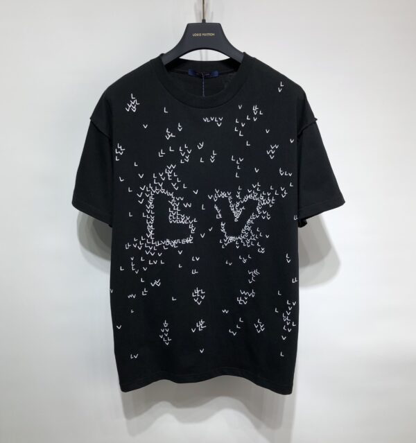 Louis Vuitton T-shirt - LRT04