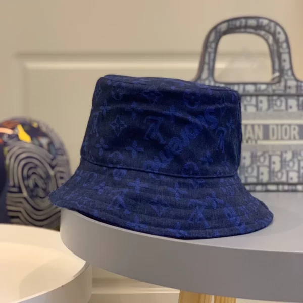 Louis vuitton Bucket Hat – RLC40