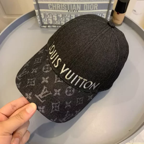 Louis vuitton LV Cap – RLC21