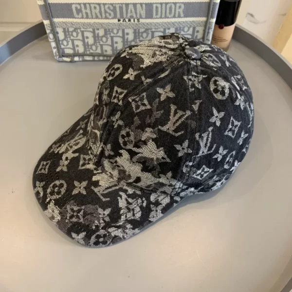 Louis vuitton LV Cap – RLC09