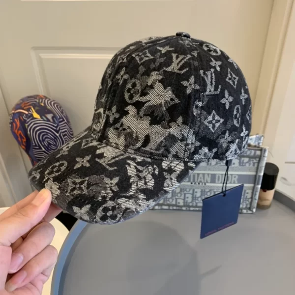 Louis vuitton LV Cap – RLC09