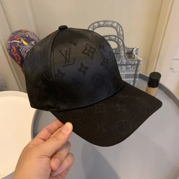 Louis vuitton LV Cap – RLC34