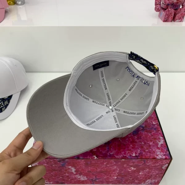 Louis vuitton LV Cap – RLC07