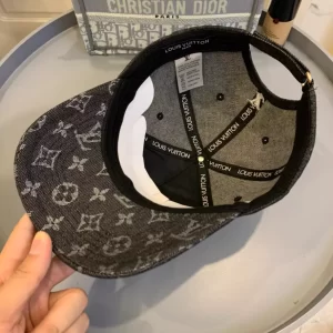 Louis vuitton LV Cap – RLC21