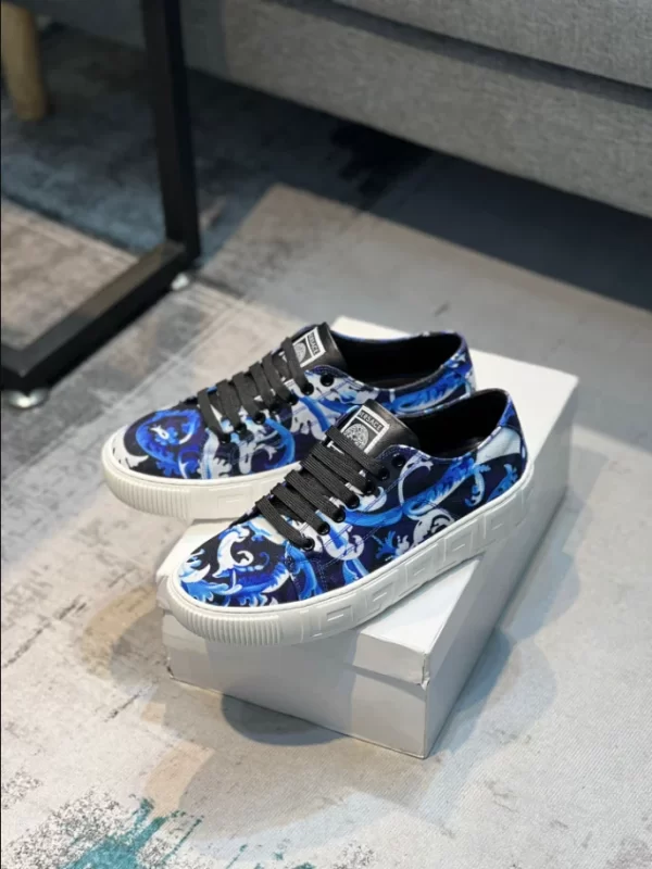 Versace Greca Sneakers - RVS01