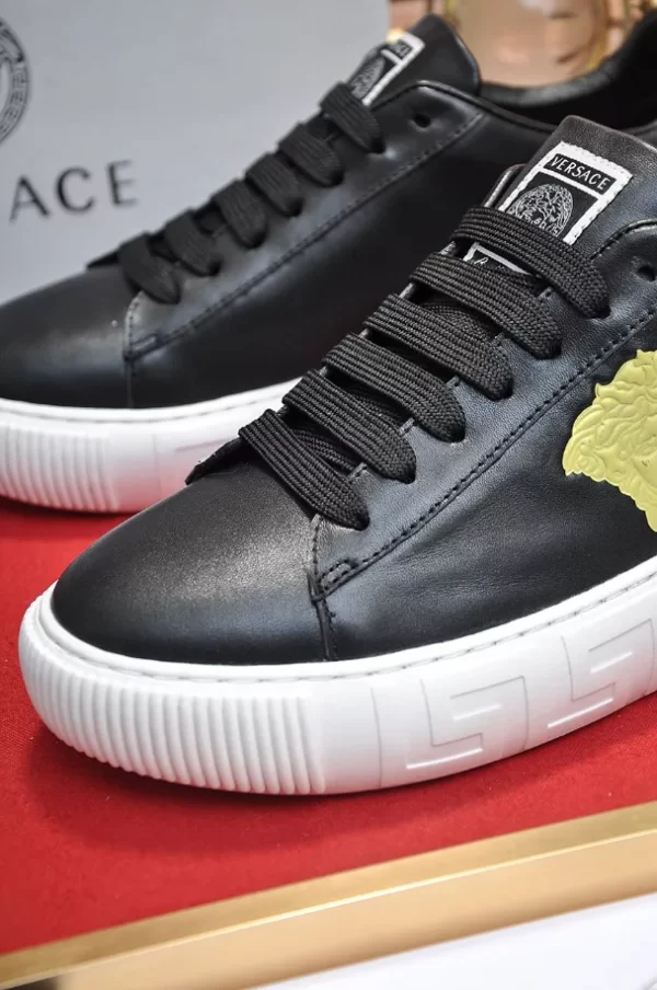 Versace Greca Sneakers - RVS22