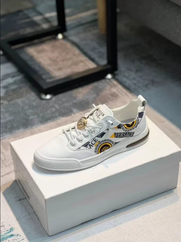 Versace Greca Sneakers - RVS07