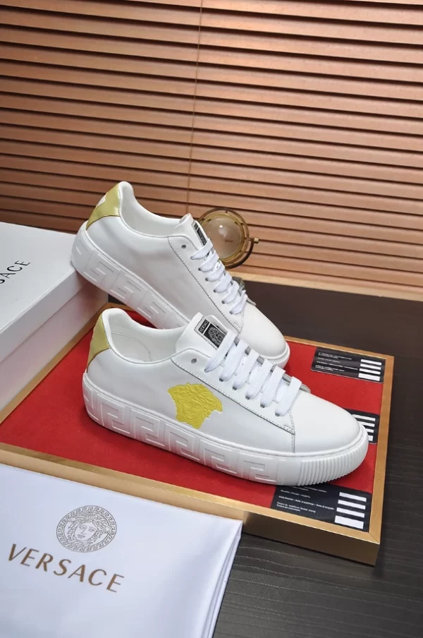 Versace Greca Sneakers - RVS23