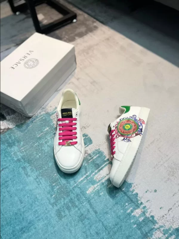 Versace Greca Sneakers - RVS11