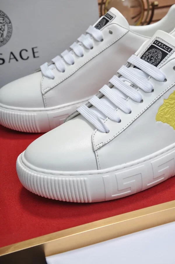 Versace Greca Sneakers - RVS23