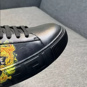 Versace Greca Sneakers - RVS04