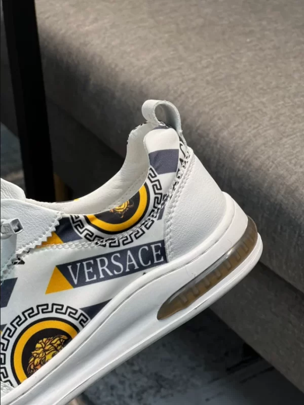 Versace Greca Sneakers - RVS07