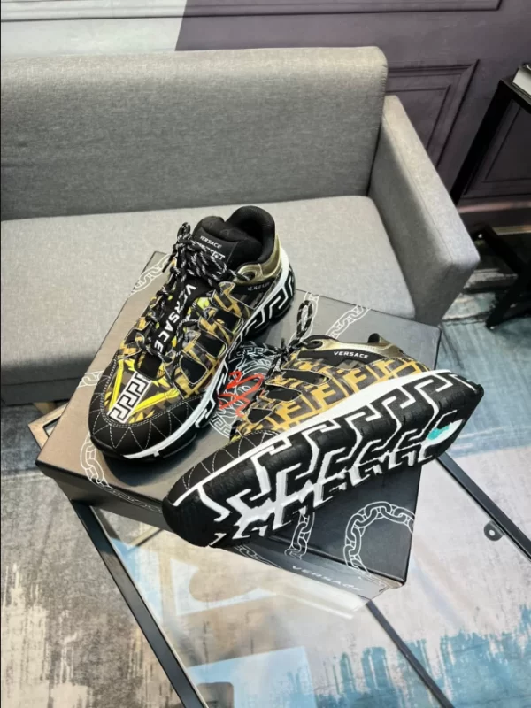 Versace Trigreca Sneakers - RVS41