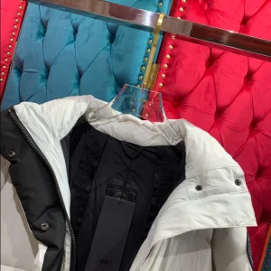 Canada Goose Jacket