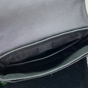 LV District PM Damier Infini Leather - RBV04