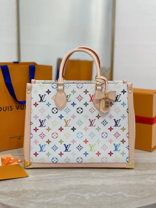 LV x TM OnTheGo MM - RLB01