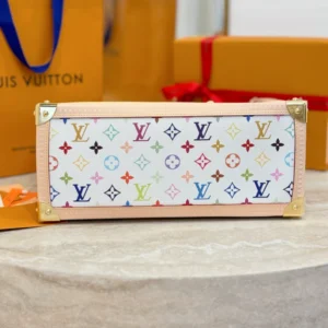 LV x TM OnTheGo MM - RLB01