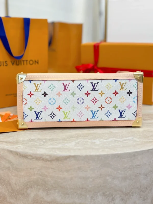 LV x TM OnTheGo MM - RLB01