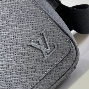 Louis Vuitton District Bag