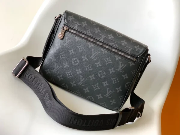 Louis Vuitton District Bag