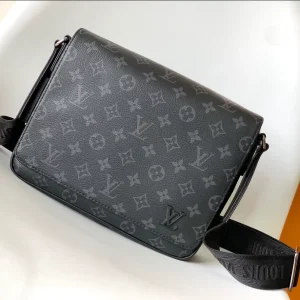 Louis Vuitton District Bag