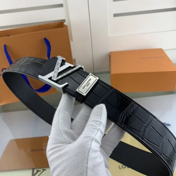 LOUIS VUITTON BELT