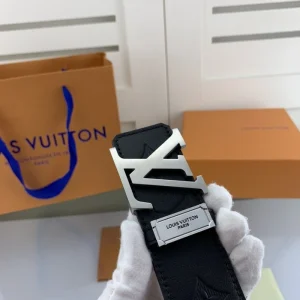 LOUIS VUITTON BELT